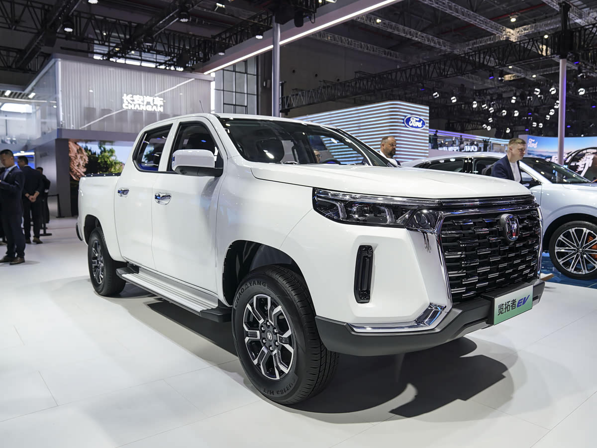 Changan Lantuozhe EV 4