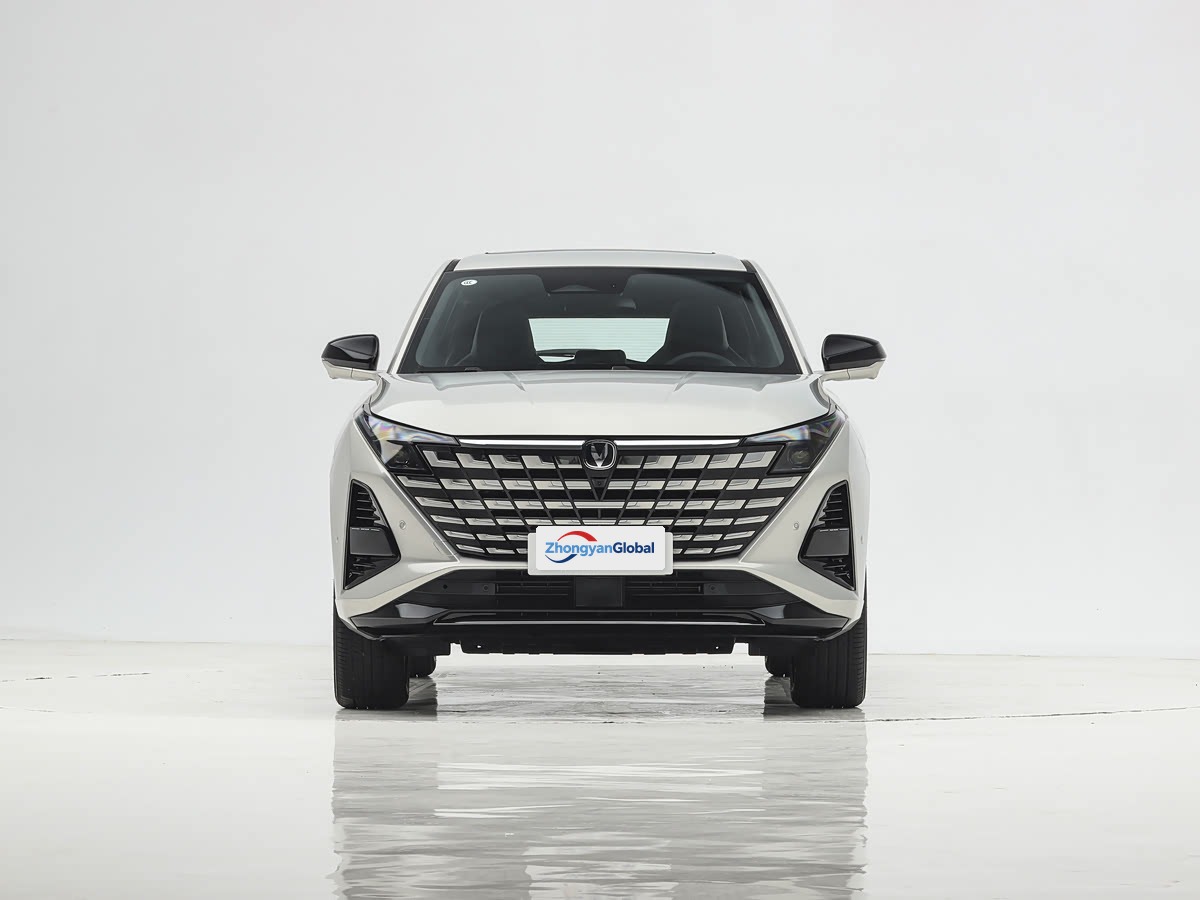 Changan UNI-Z PHEV 3