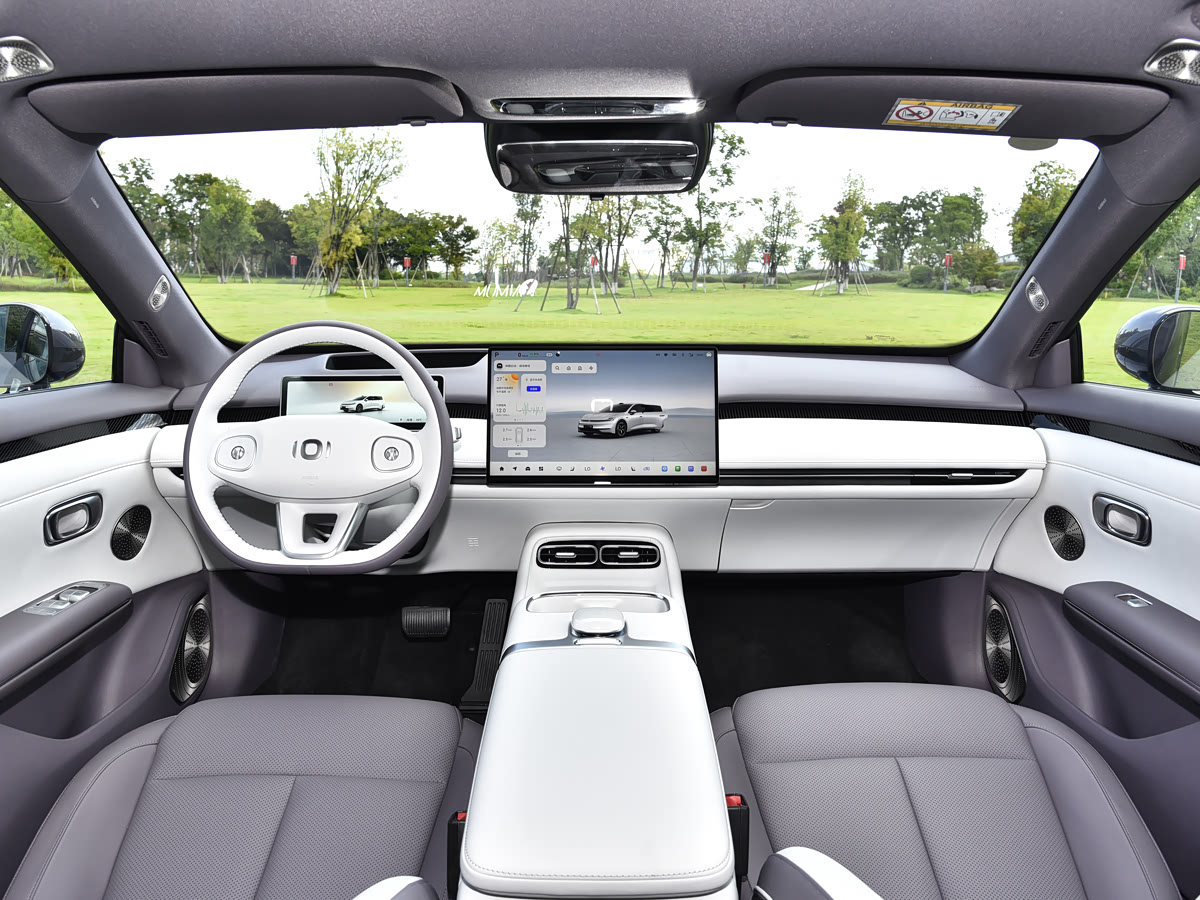 NEVO A06 interior 1