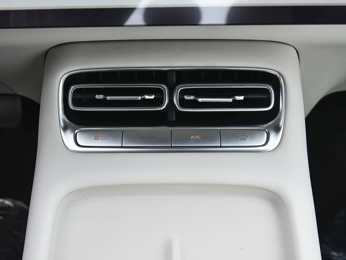 NEVO Q05 11