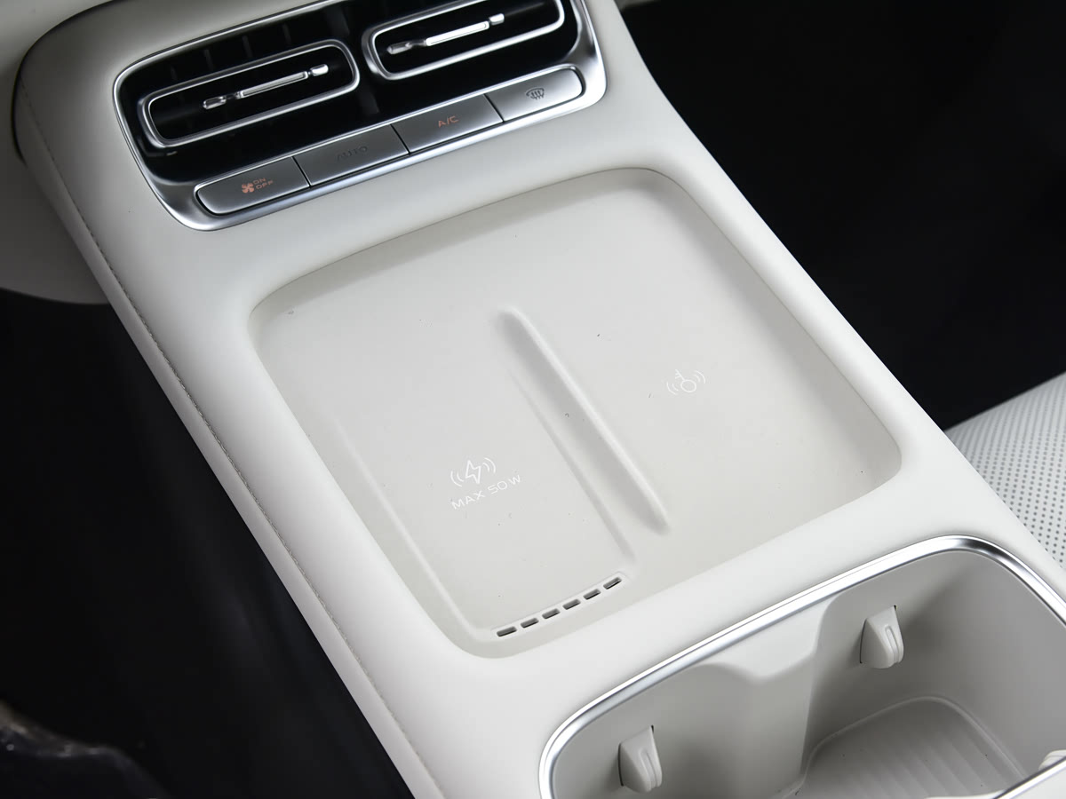 NEVO Q05 12